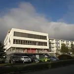 بيت ضيافة Institut 3*